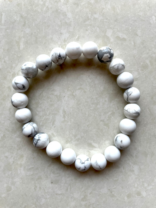 Peace and calm with Howlite