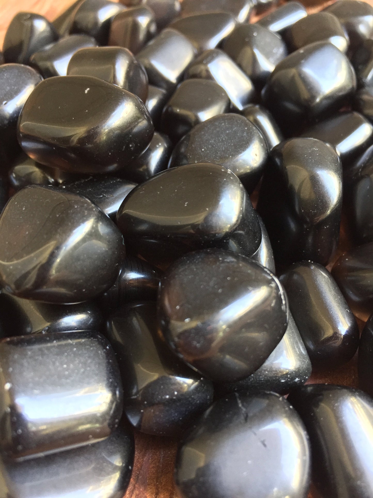 Obsidian tumbles